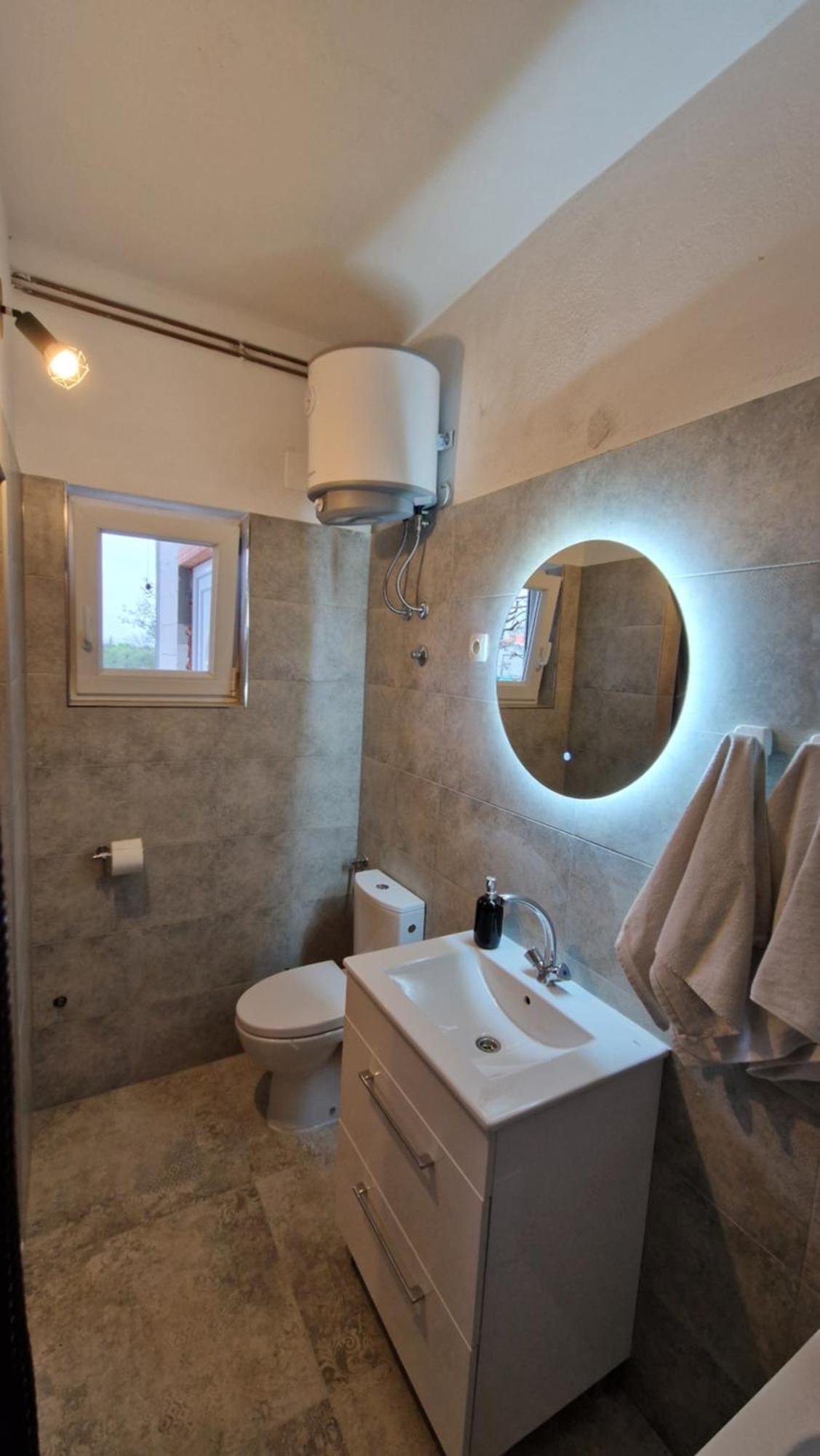 Apartman Dobric Kaštel Štafilić 外观 照片