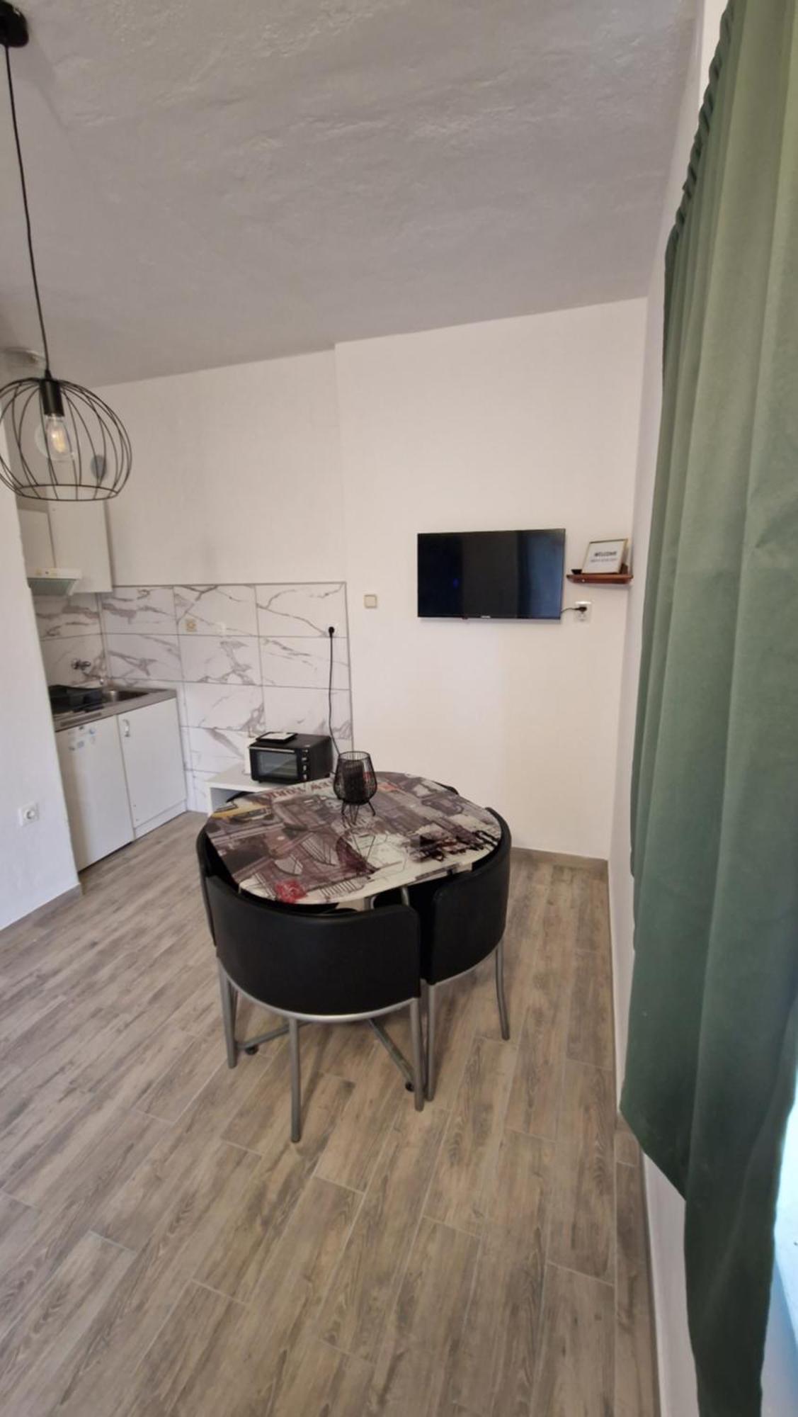 Apartman Dobric Kaštel Štafilić 外观 照片